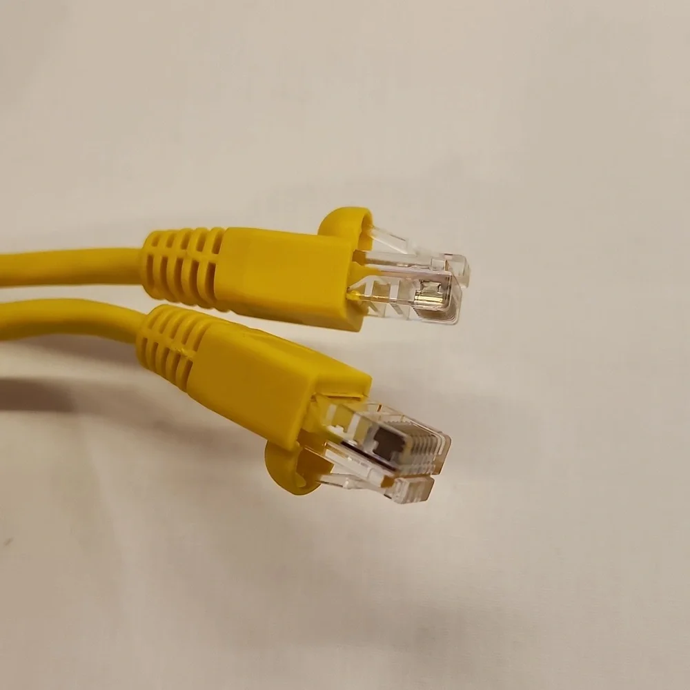 4 Piece Cat 5.e Cord Lot - Multiple Sizes